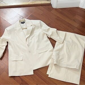 DANIELLE BERNSTEIN Cream Men's Suit